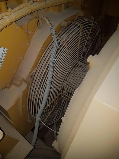 Caterpillar 3512B Unused generator in Mute Container.