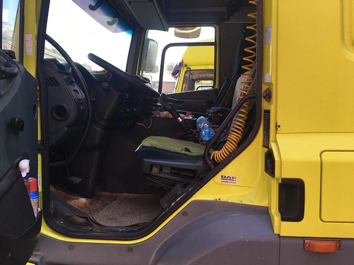 Used 2002 DAF 85 CF 380 MANUAL EURO 3