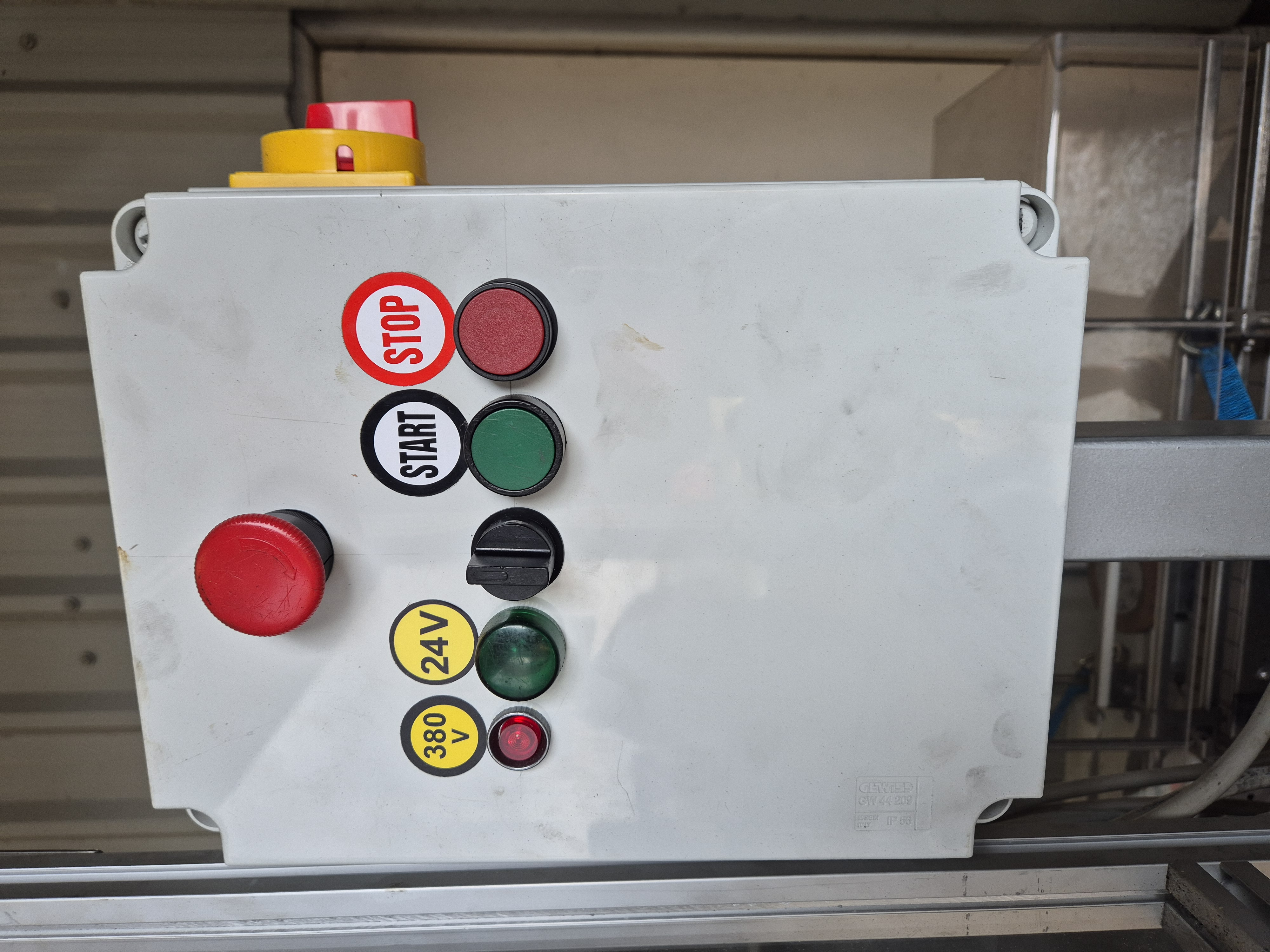 Used Bertolaso Alfa 108 Rotery ROPP Capper