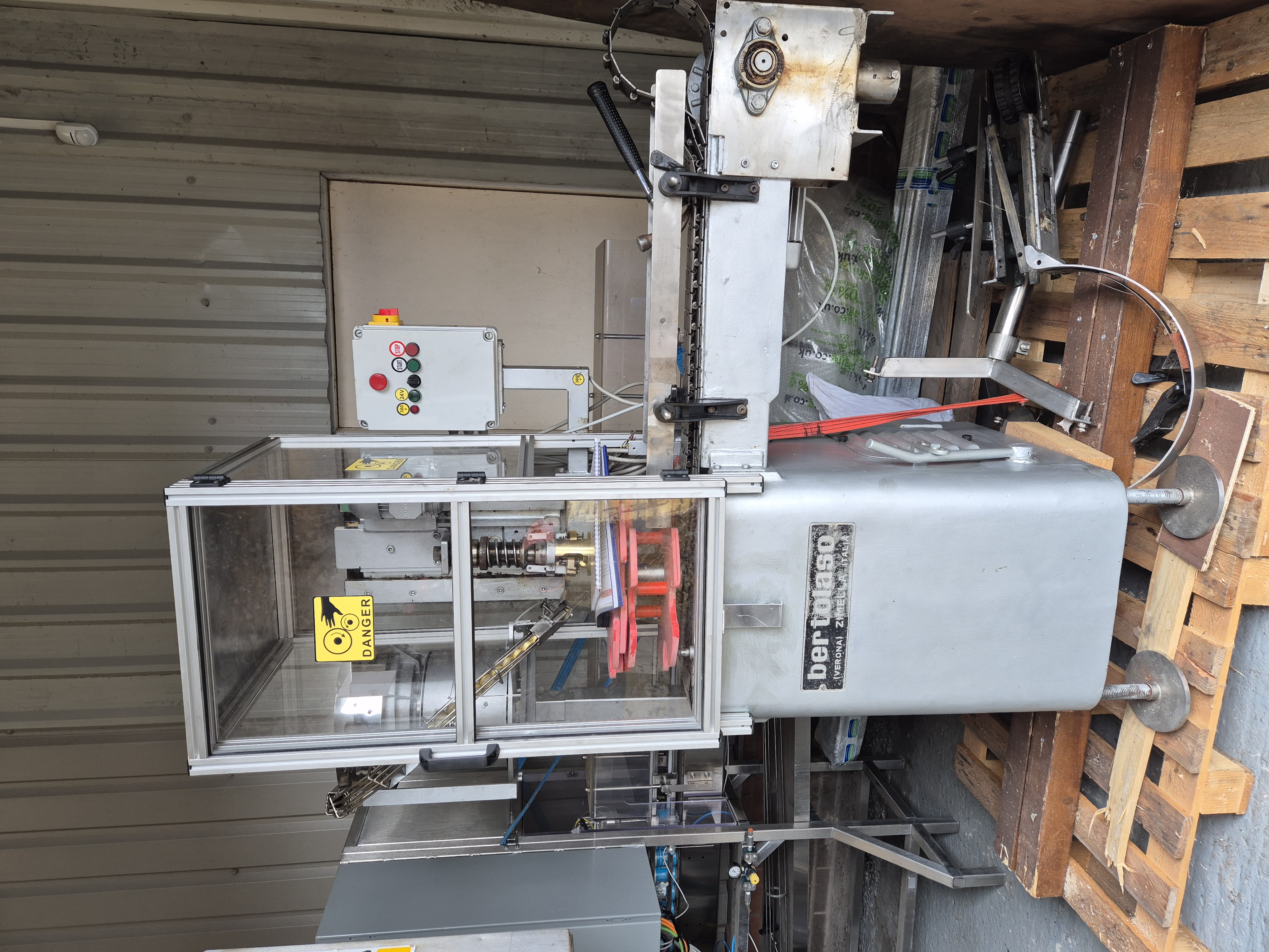 Used Bertolaso Alfa 108 Rotery ROPP Capper