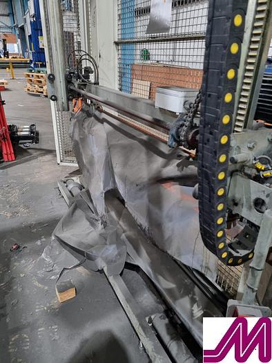 Used 2008 KHS Glass Bottle Palletiser with high level infeed conveyor Kuka KR40PA Robot & Robopac Helix Pallet Wrapper PBL1NRG1