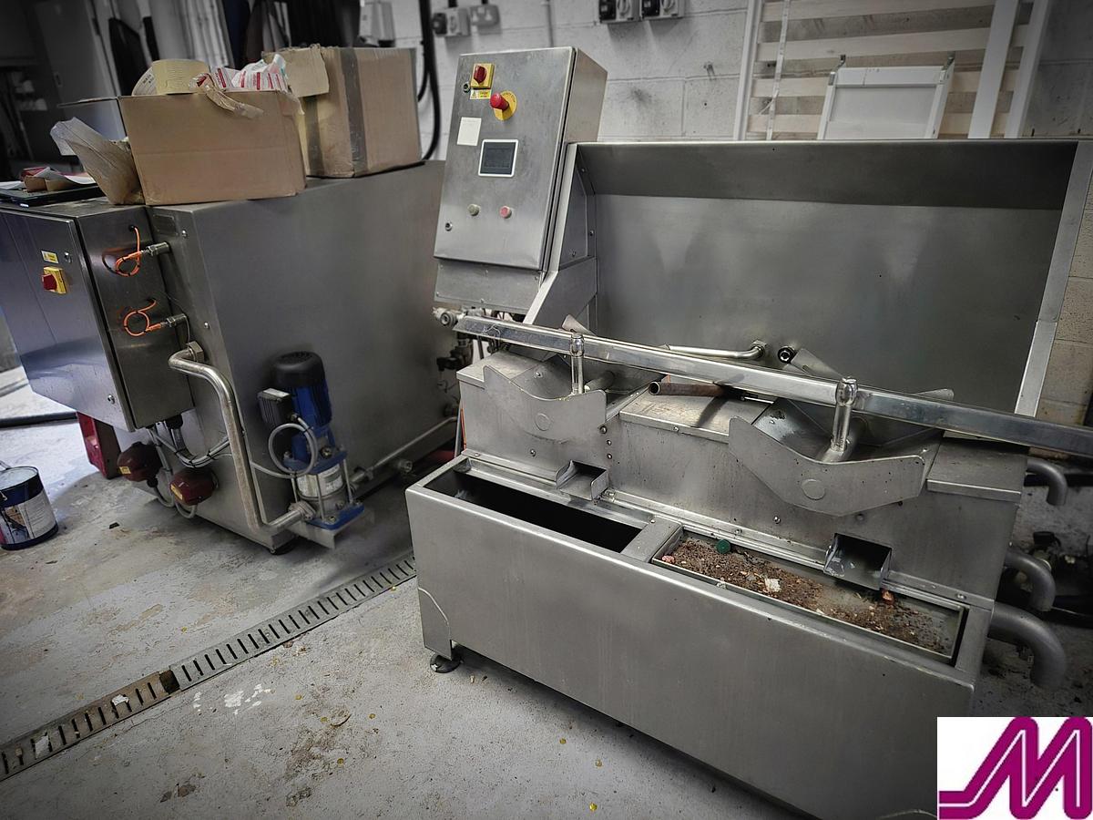 Used 2016 Brewology TH5-E-SL 2 Station Cask Washer