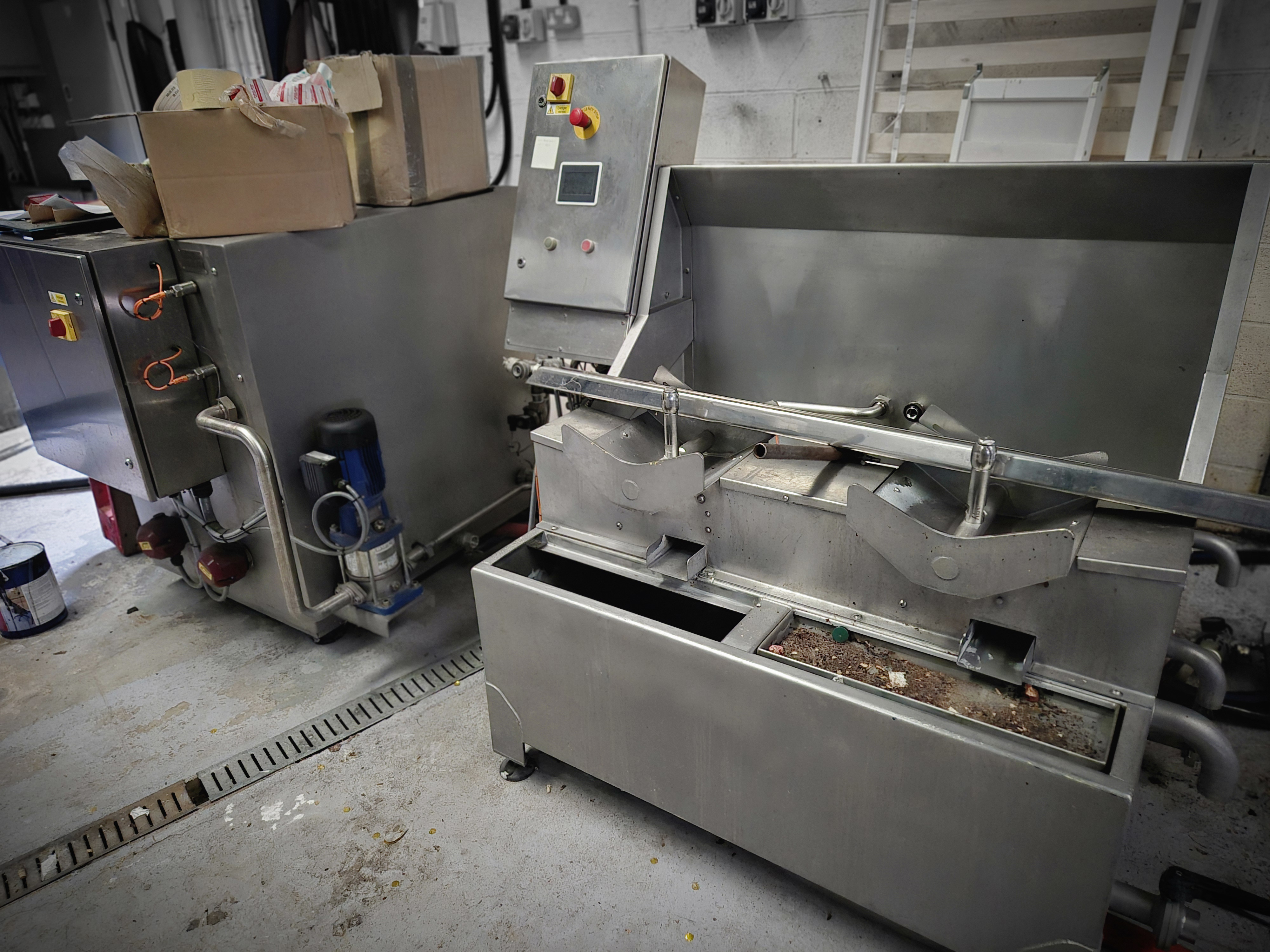 Used 2016 Brewology TH5-E-SL 2 Station Cask Washer
