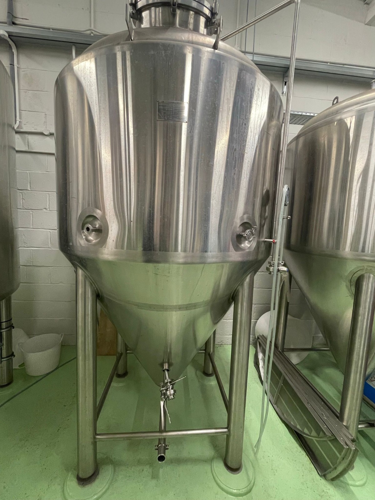 Used 2016 Complete 10 bbl Brewery with Fermenting Vessles and Steam Generator Jintan