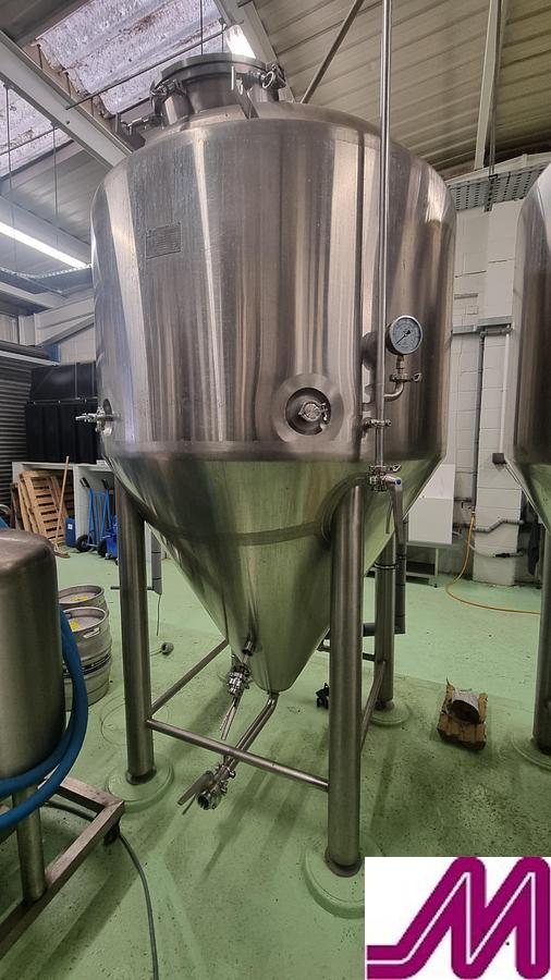 Used 2016 Complete 10 bbl Brewery with Fermenting Vessles and Steam Generator Jintan