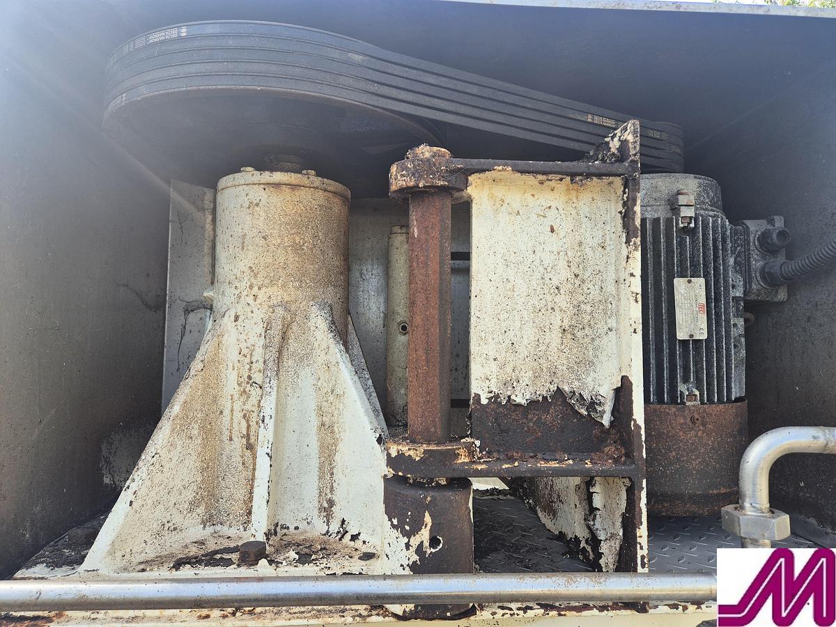 Used 1500 Litre Stainless Steel Heavy Duty Mixing Tank