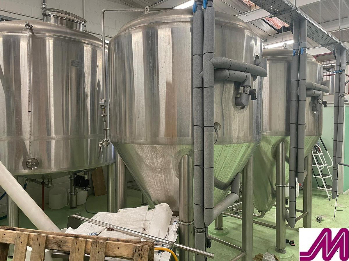 Used 2016 Complete 10 bbl Brewery with Fermenting Vessles and Steam Generator Jintan