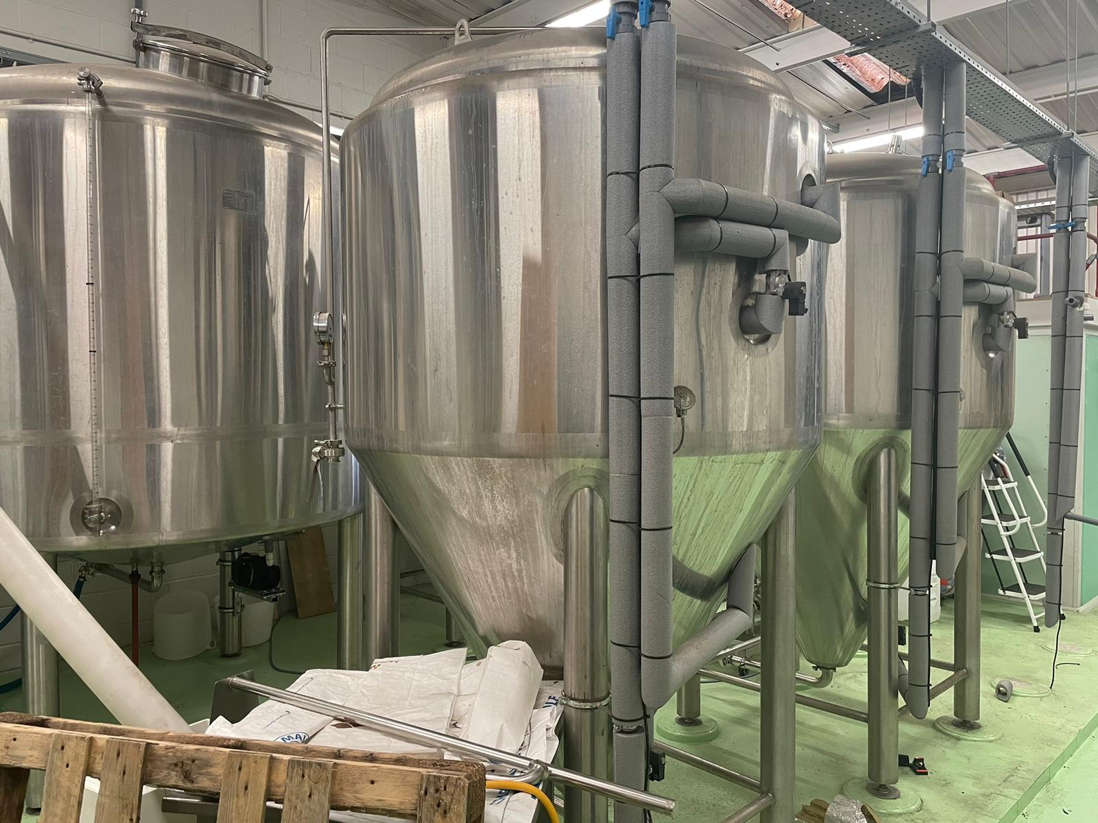 Used 2016 Complete 10 bbl Brewery with Fermenting Vessles and Steam Generator Jintan