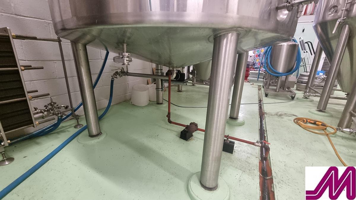 Used 2016 Complete 10 bbl Brewery with Fermenting Vessles and Steam Generator Jintan