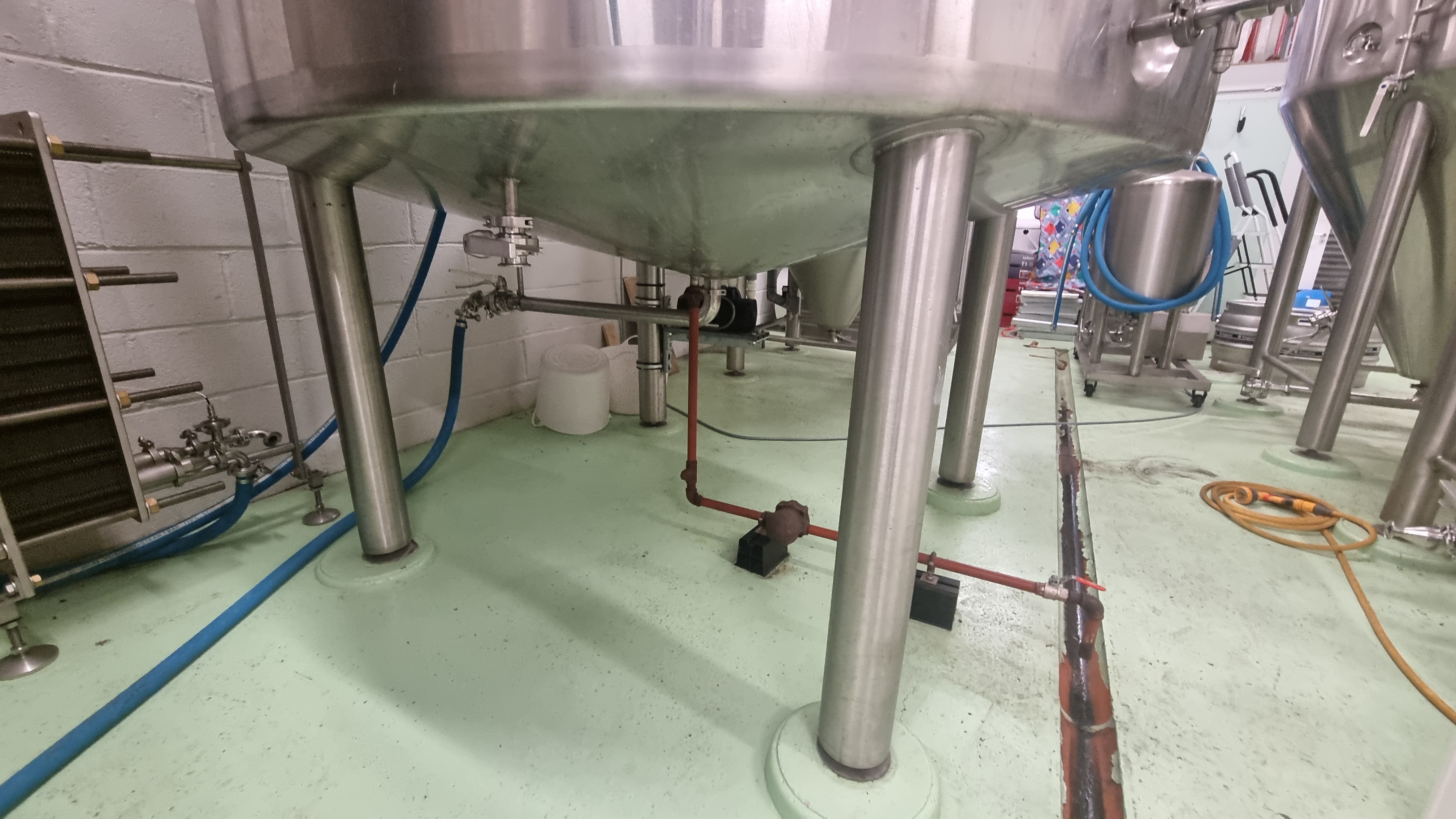 Used 2016 Complete 10 bbl Brewery with Fermenting Vessles and Steam Generator Jintan