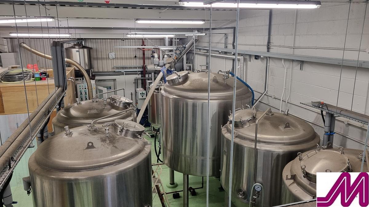 Used 2016 Complete 10 bbl Brewery with Fermenting Vessles and Steam Generator Jintan