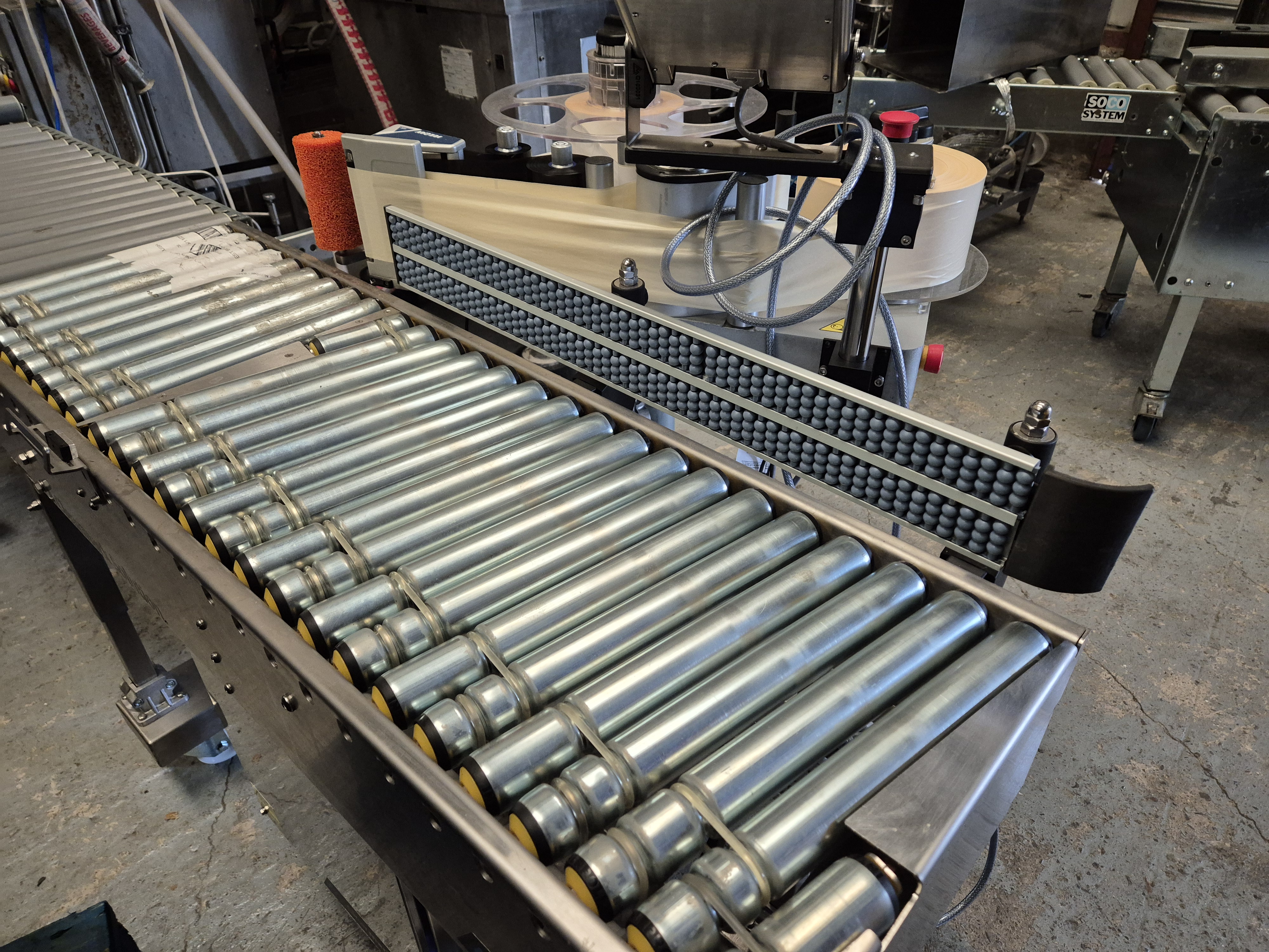 Used 2022 Vulcan  Automatic Print & Apply Thermal Box Labeller with Conveyor