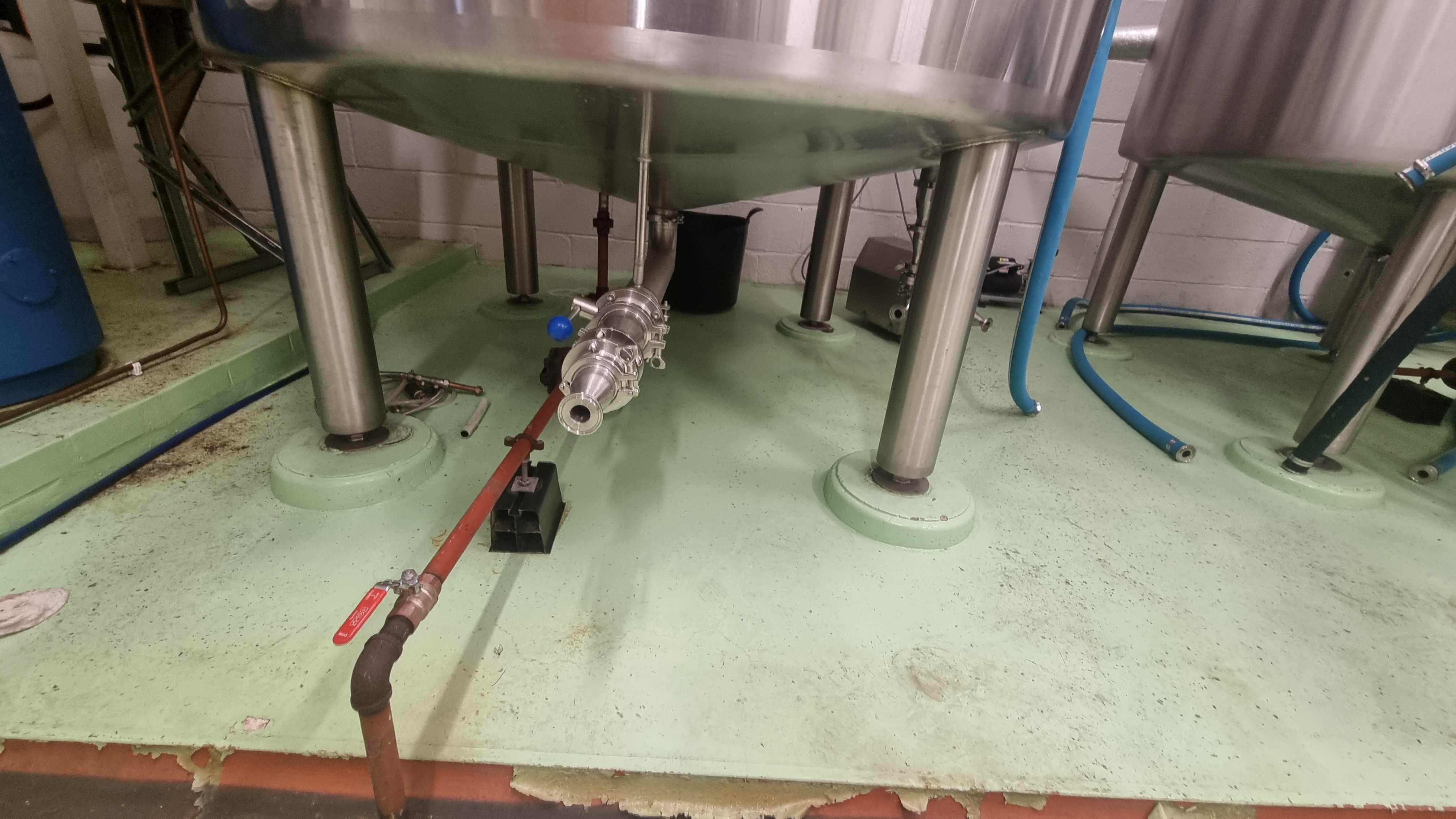 Used 2016 Complete 10 bbl Brewery with Fermenting Vessles and Steam Generator Jintan