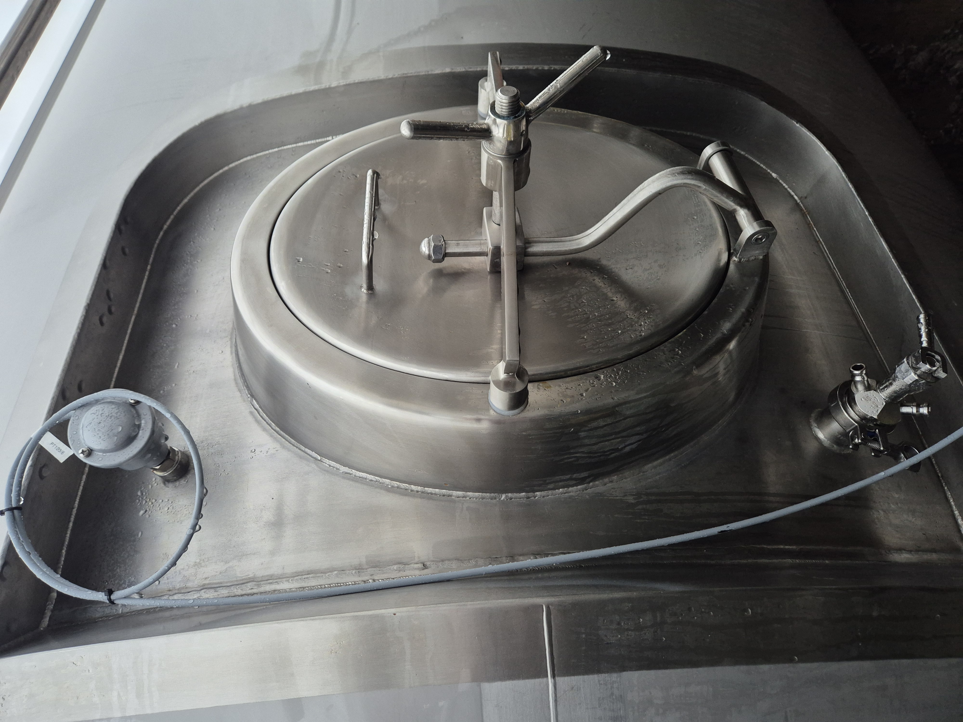 Used 2023 18,760 Litre Cylindro Conical Fermenting Vessel 6PD