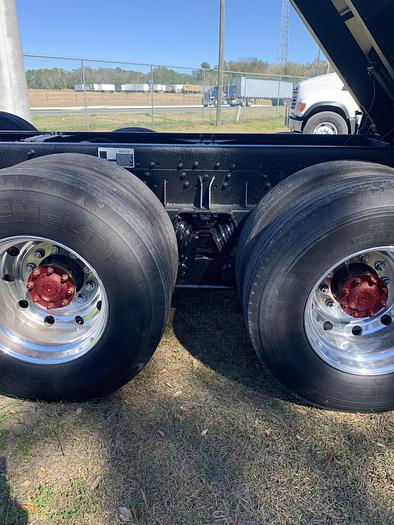 Used 2006 MACK CV 713