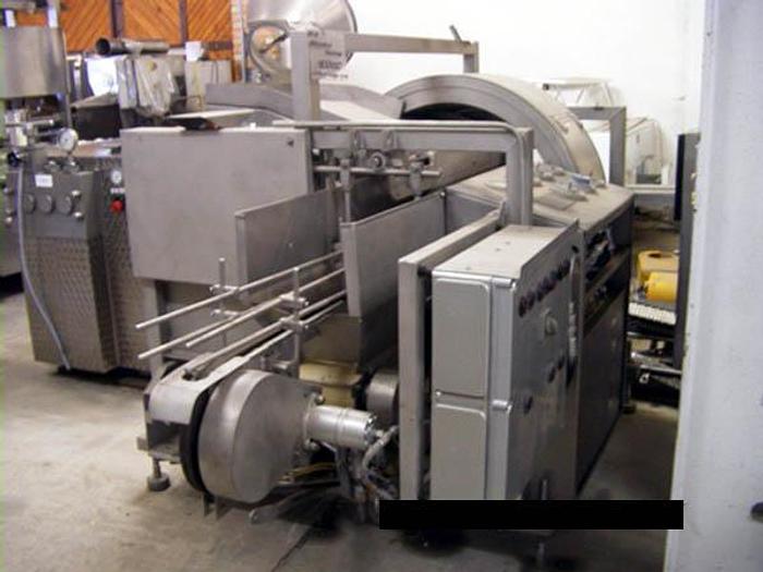 Used Napełniarka narzutowa uniwersalna "HERBORT" ze stołem wibracyjnym