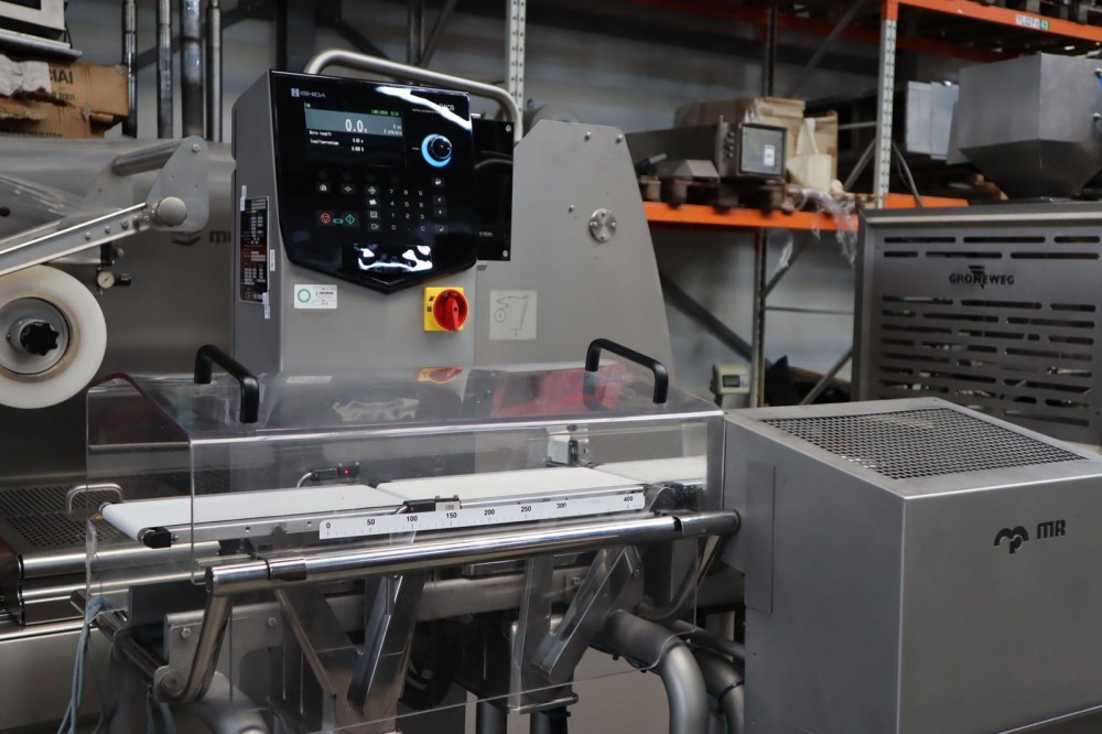Used Ishida checkweigher high-end with reject
