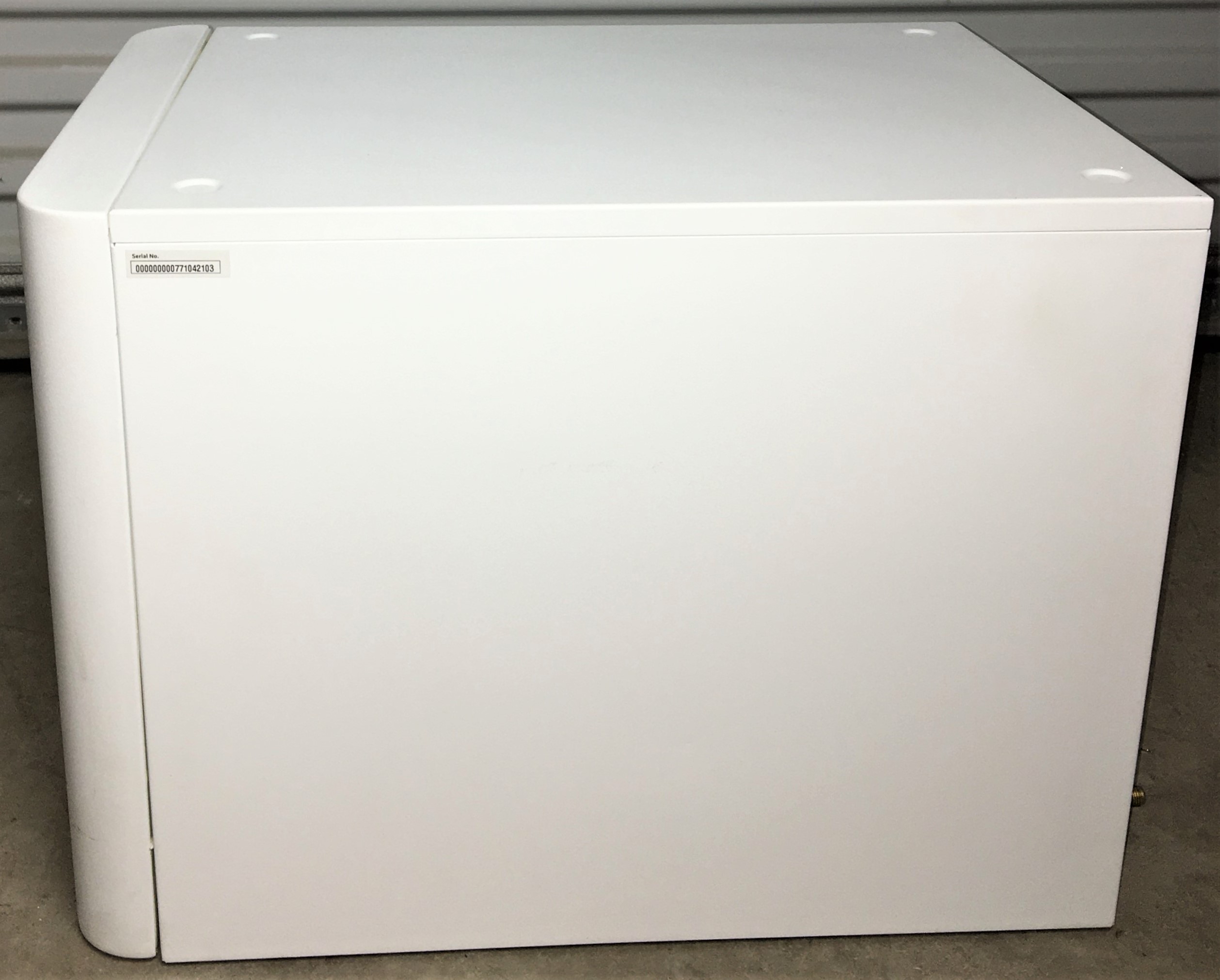 Used Peak Trace 600 Nitrogen Generator with Precision Air Compressor