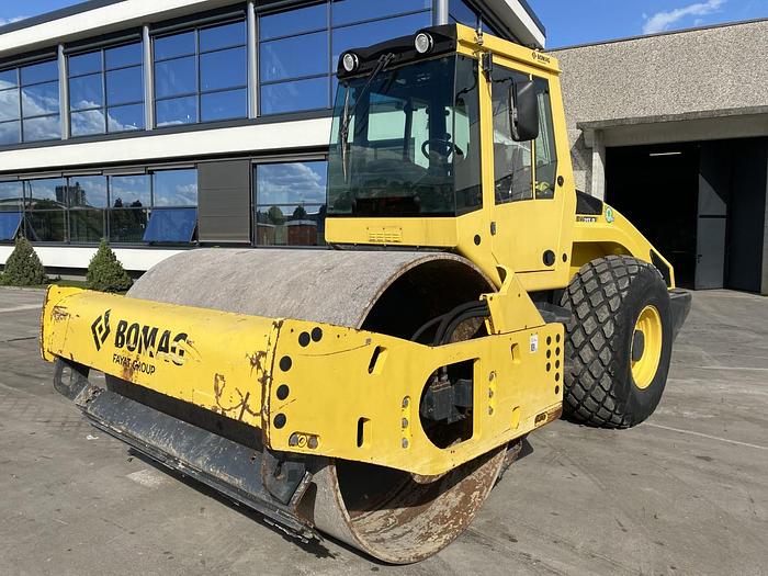Usato 2015 BOMAG BW-213 D4