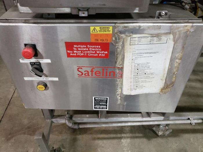 Used Metttler Safeline 410303 Metal Detector & Conveyor