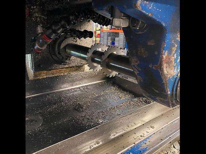 Used 2010 TOS Olomouc FGU32 Horizontal Milling Machine