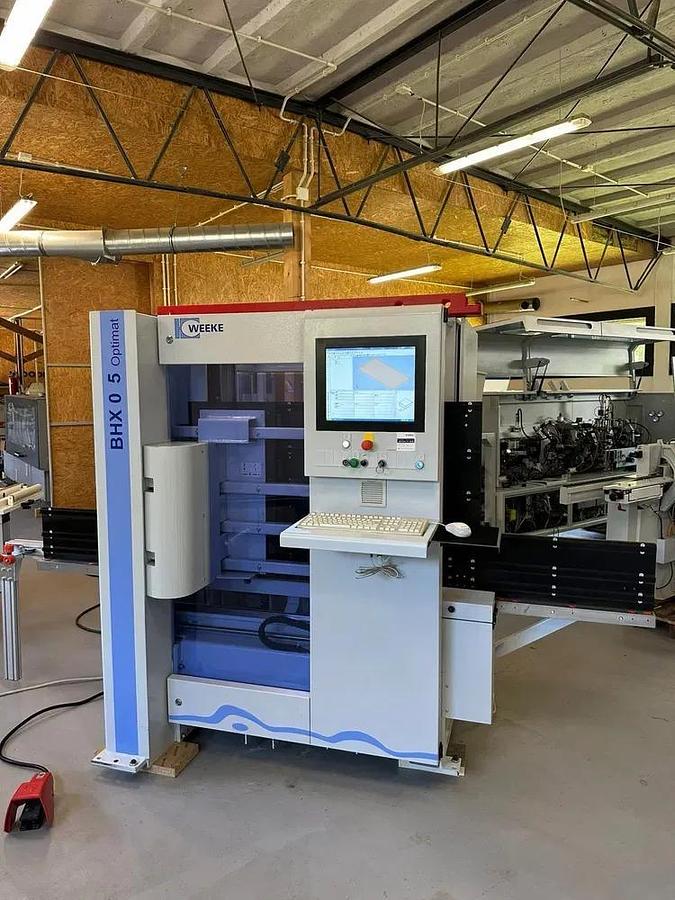 Used Weeke BHX 055 Optimat (2011) CNC Machining center for woodworking - Braga, Portugal