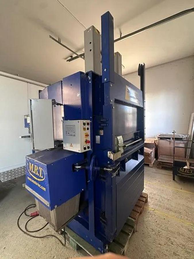 Used 2017 Strautmann AutoLoadBaler - Semi-automatic Baler