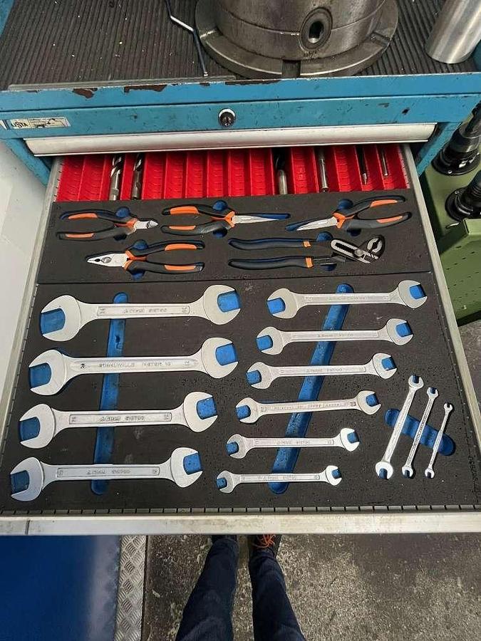 Used Mikron UM 600 TCN 410 426 (1998) Vertical machining center for metalworking - Innsbruck, Austria