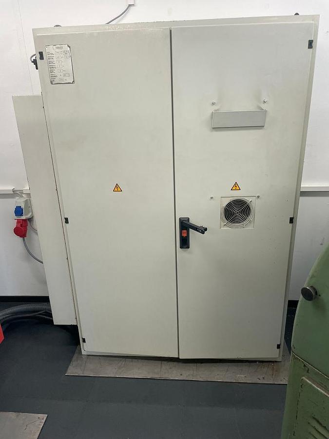 Used Hermle UWF 600 H (1994) Universal CNC Milling Machine, Cologne, Germany