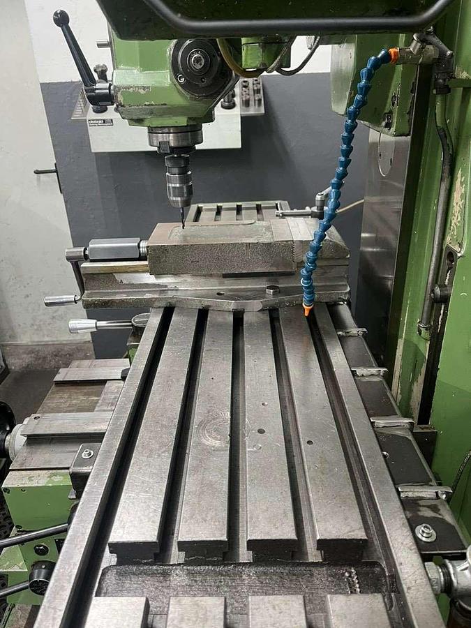 Used CMC FU 1E (1989) - Universal milling machine - Austria