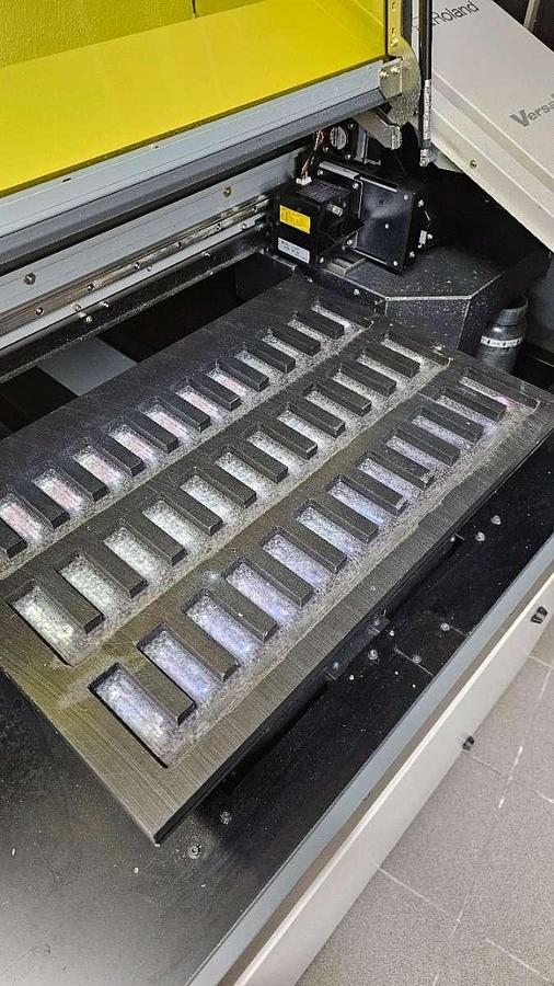 Used Roland VersaUV LEF 20 - UV Printer - Austria