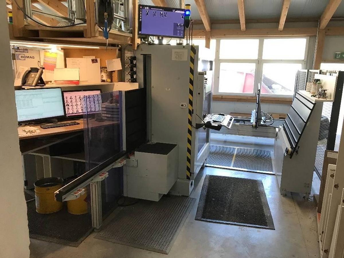 Used Weeke Optimat BHX 200 D (2016) CNC Machining Center, Sankt Veit im Mühlkreis, Austria