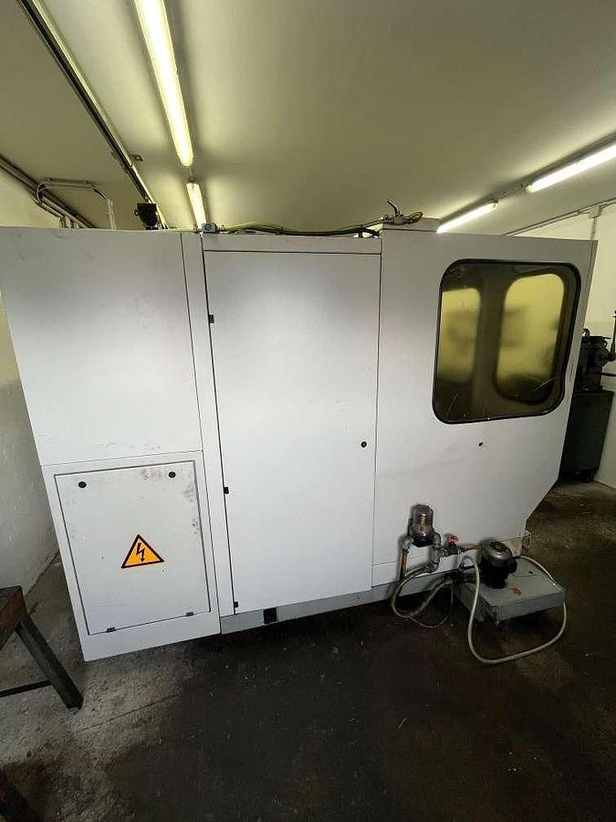 Used Mikron UM 600 TCN 410 426 (1998) Vertical machining center for metalworking - Innsbruck, Austria