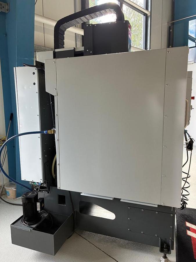 Used Haas Minimill 3 Axis (2018) - CNC Verical machine for metalworking - Hartmannsdorf, Germany
