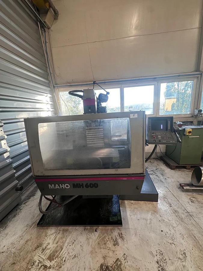 Used 1992 Maho MH 600 W - CNC Universal Milling Machine, Austria