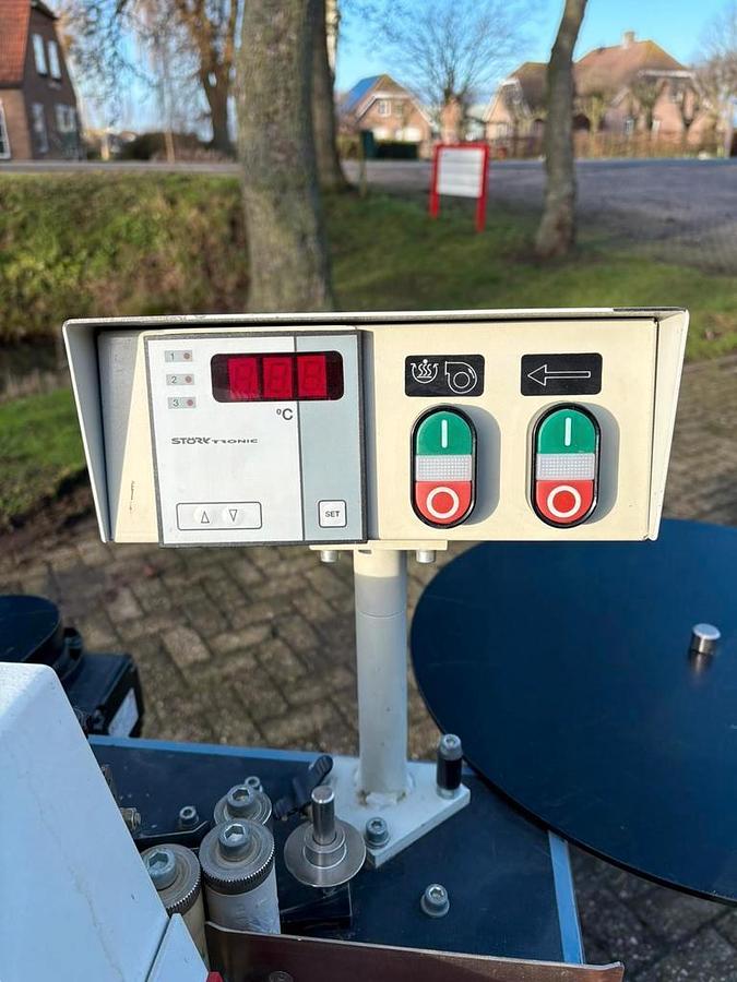 Used Hebrock Euro 3001F + AKV 83 (2012) Edgebanding machine for woodworking - Raamsdonksveer, Netherlands