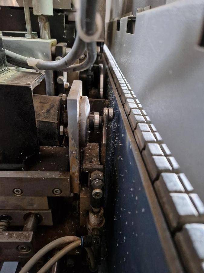 Used Hebrock AKV 3005 DK F (2004) Edgebanding for woodworking - Gehrde, Germany