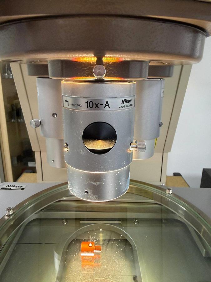Used Nikon V 12B DC, Optical Profile Projector, Dülken, Germany