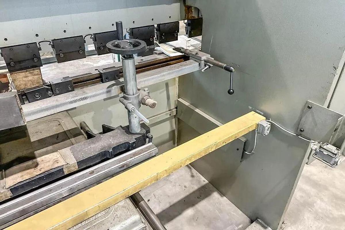 Used Darley EHP 50 25/20 - Pressure brake 2500 mm x 50 t, 3 axes, Böheimkirchen, Austria