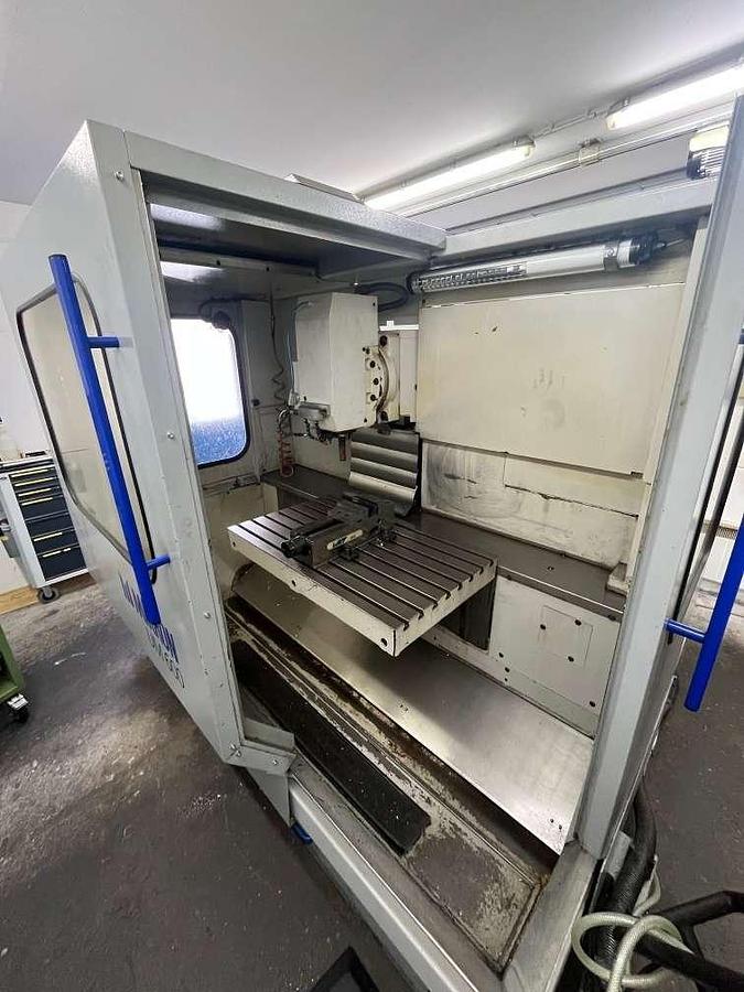 Used Mikron UM 600 TCN 410 426 (1998) Vertical machining center for metalworking - Innsbruck, Austria