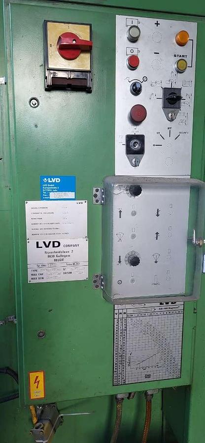 Used LVD PPN 150 40 (1991) - Press brake machine - Austria