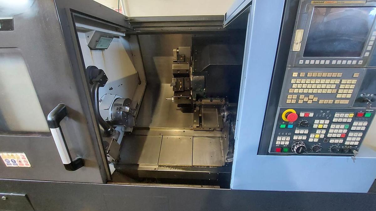Used Doosan Puma GT 2100M (2017) - CNC Turning center - Romania