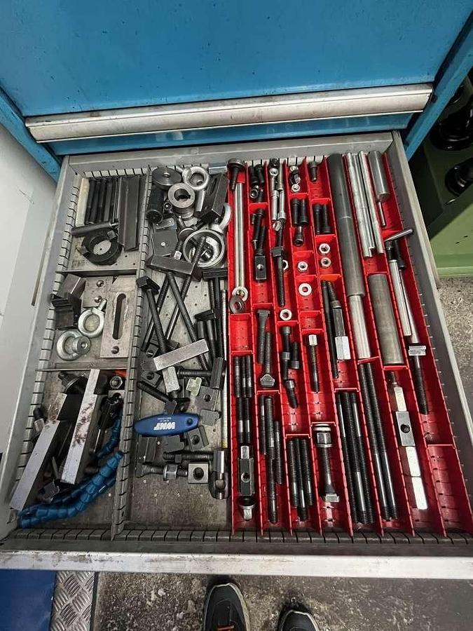 Used Mikron UM 600 TCN 410 426 (1998) Vertical machining center for metalworking - Innsbruck, Austria