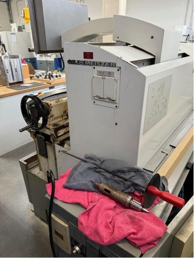 Used Gildemeister NEF 320 (2000) CNC Turning center, Seelscheid, Germany