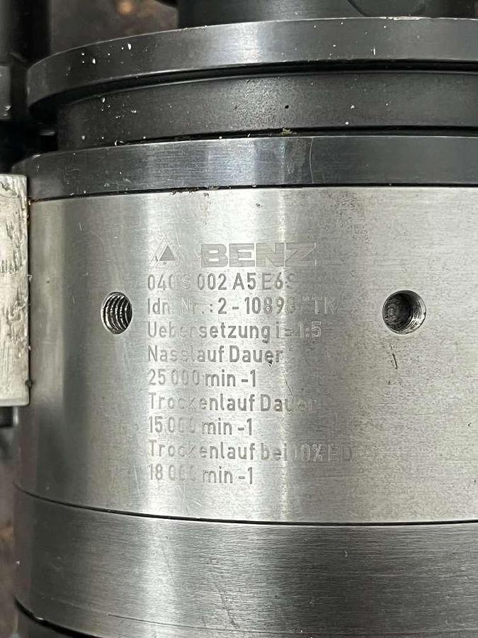 Used Mikron UM 600 TCN 410 426 (1998) Vertical machining center for metalworking - Innsbruck, Austria