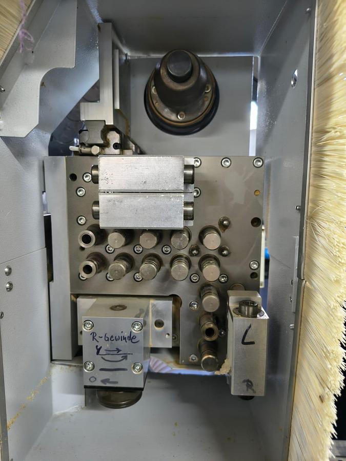 Used Weeke BHX 055 Optimat (2011) CNC Machining center for woodworking - Braga, Portugal