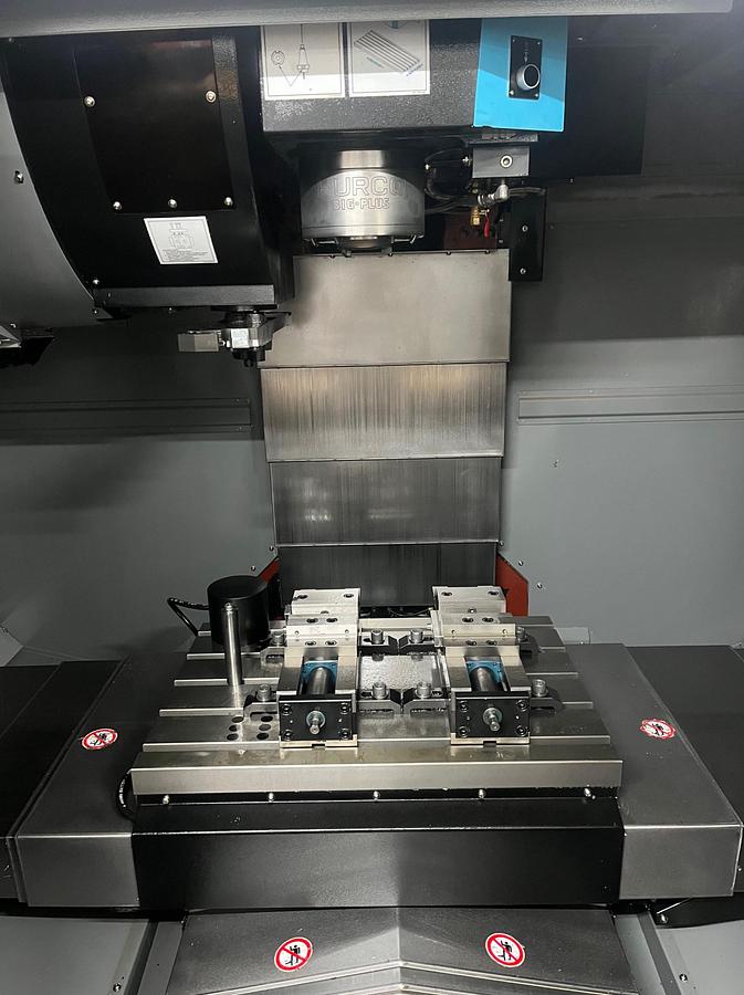 Used Hurco VMX24i (2021) - Vertical machining center - Austria