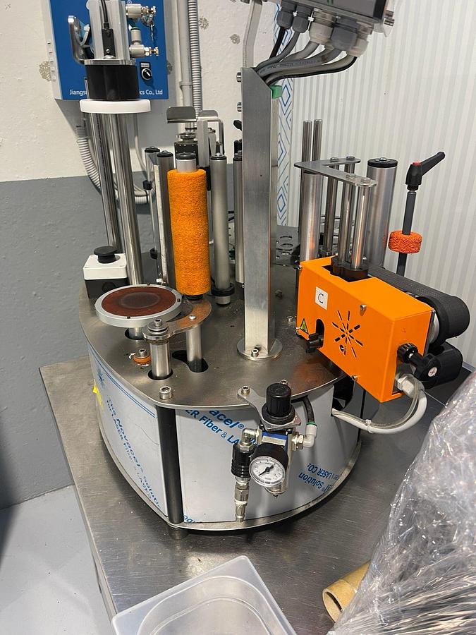 Used Tecno MR2 ET-PRO MINI (2022) Semi-Automatic Single-Station Benchtop Labeling Machine, 