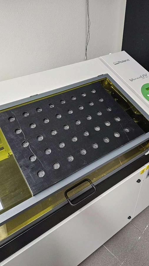 Used Roland VersaUV LEF 20 - UV Printer - Austria