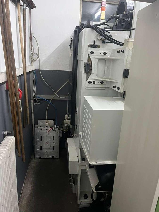 Used Hurco VMX1 (2004) - Vertical machining center - Austria